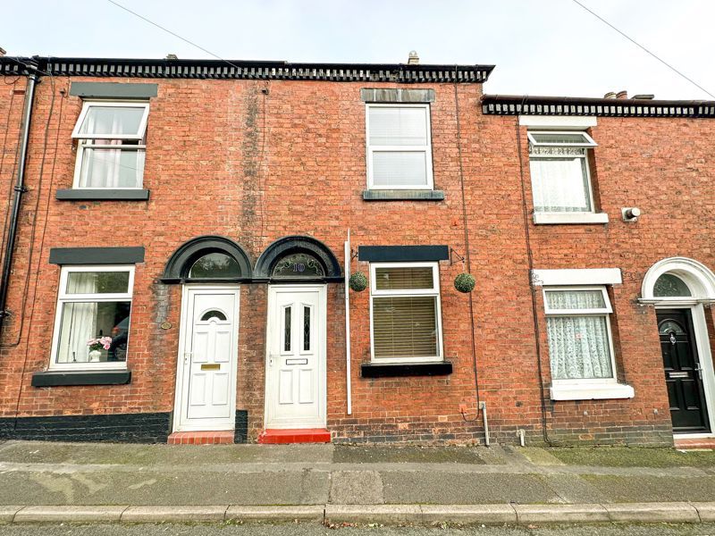 2 bed terraced house for sale in Deansgate, Leek ST13, £120,000
