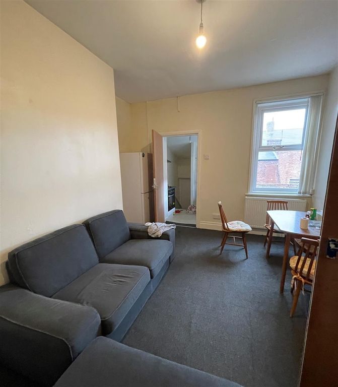 3 bed flat for sale in George Street, Ashington NE63, £40,000