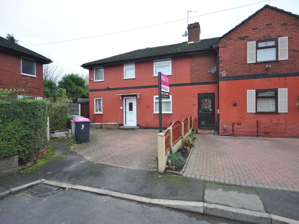 3 bed semi-detached house for sale in Bradfield Avenue, Salford Manchester M6, £180,000