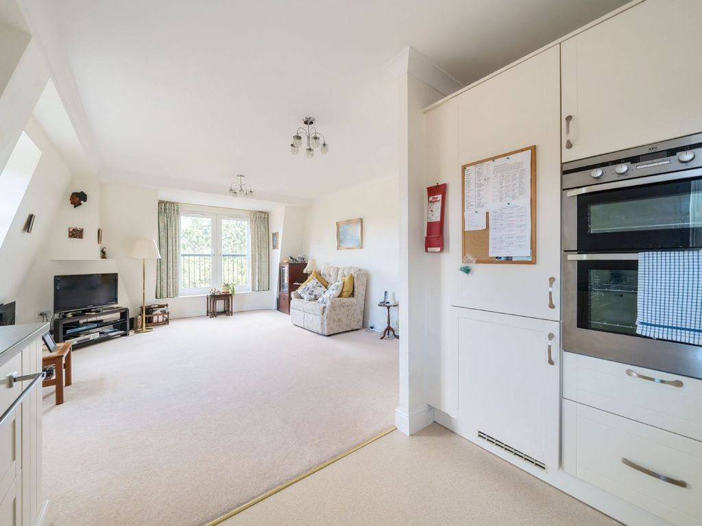 2 bed flat for sale in Sherford Lodge, Blagdon Village, Kinglake Drive, Taunton, Somerset TA1, £210,000