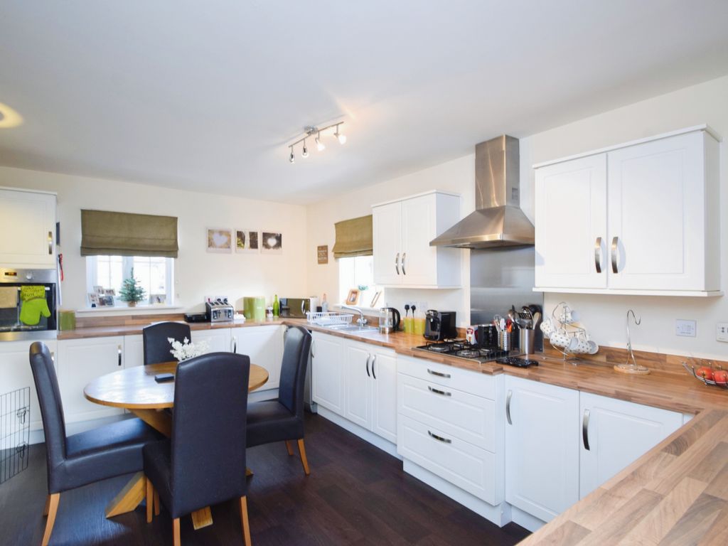 4 bed detached house for sale in Heol Dyffryn Aur, Kidwelly SA17, £300,000