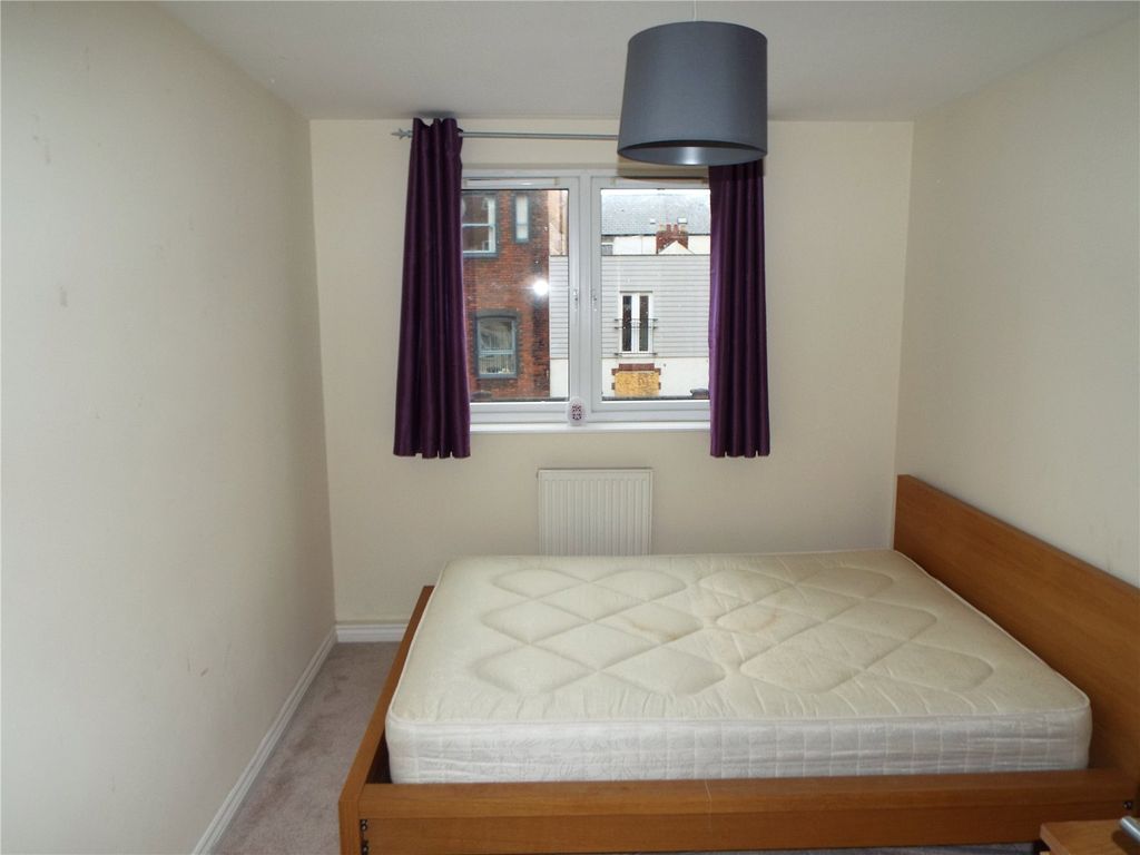2 bed flat for sale in Harrowby Street, Caerdydd, Harrowby Street, Cardiff CF10, £140,000