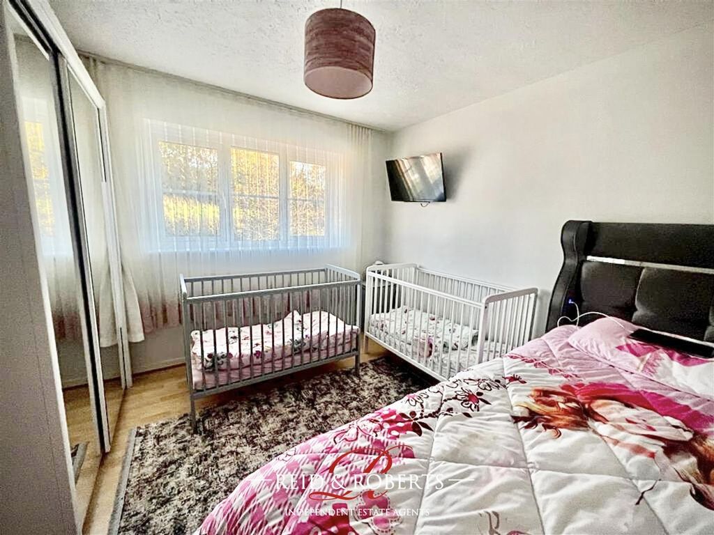 4 bed detached house for sale in Epsom Way, Llwyn Onn, Wrexham LL13, £309,950