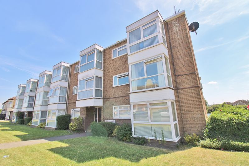 2 bed flat for sale in Winton Court, Goldsel Road, Swanley BR8, £239,950