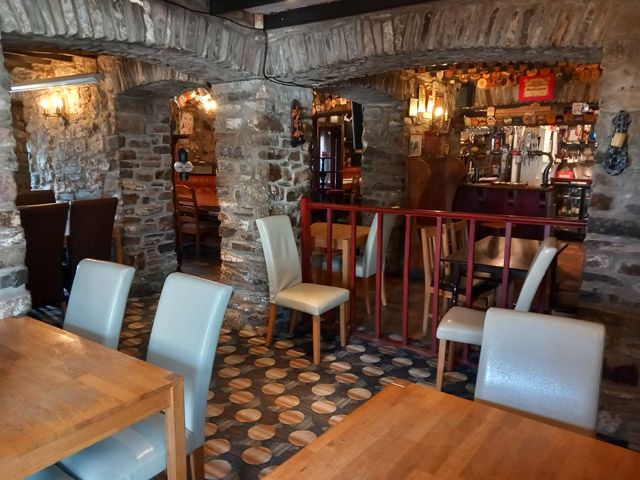 Pub/bar for sale in Llansaint, Kidwelly SA17, £325,000