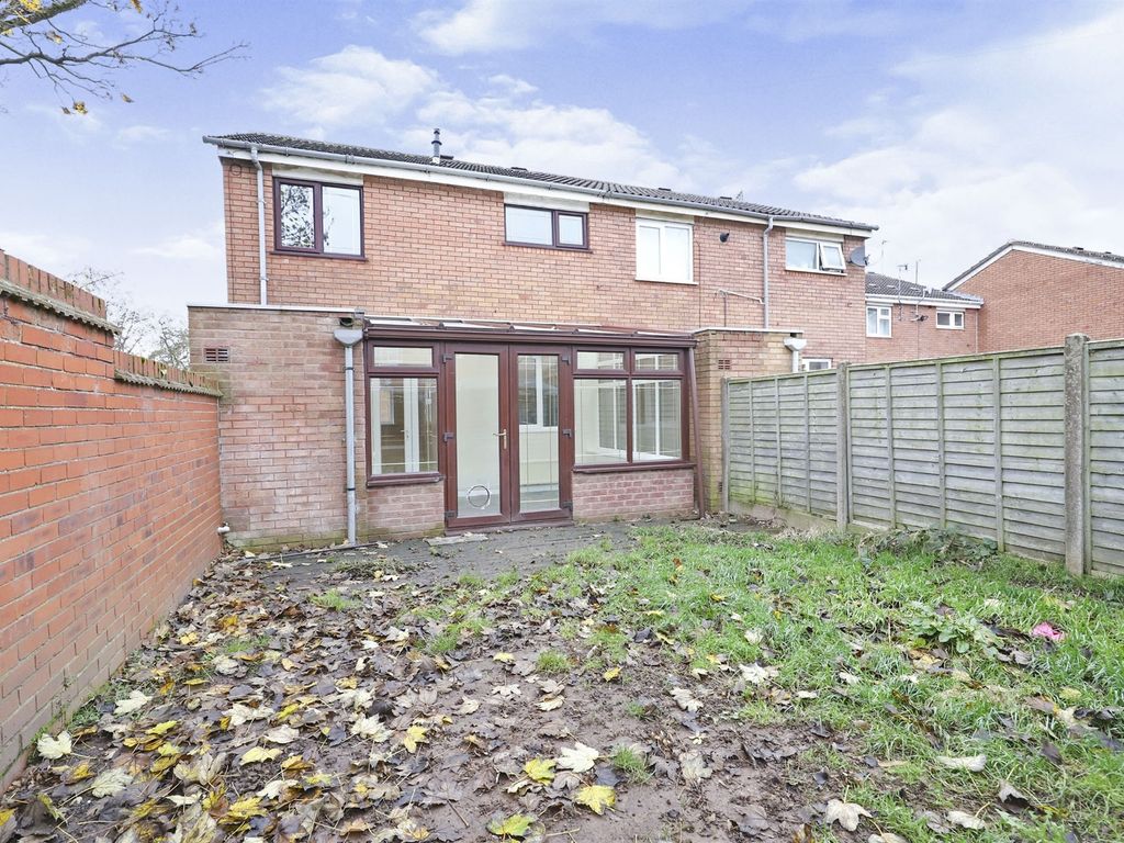 3 bed semi-detached house for sale in Smallwood Road, Pendeford, Wolverhampton WV8, £175,000