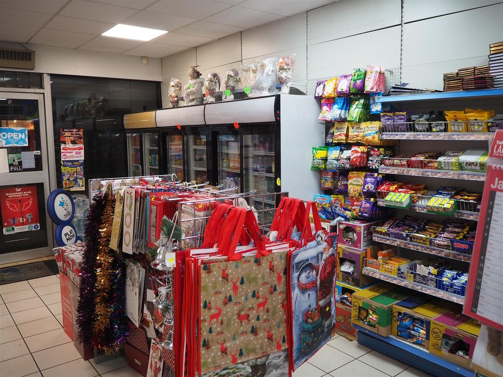 Commercial property for sale in Newsagents DN14, East Yorkshire, £30,000