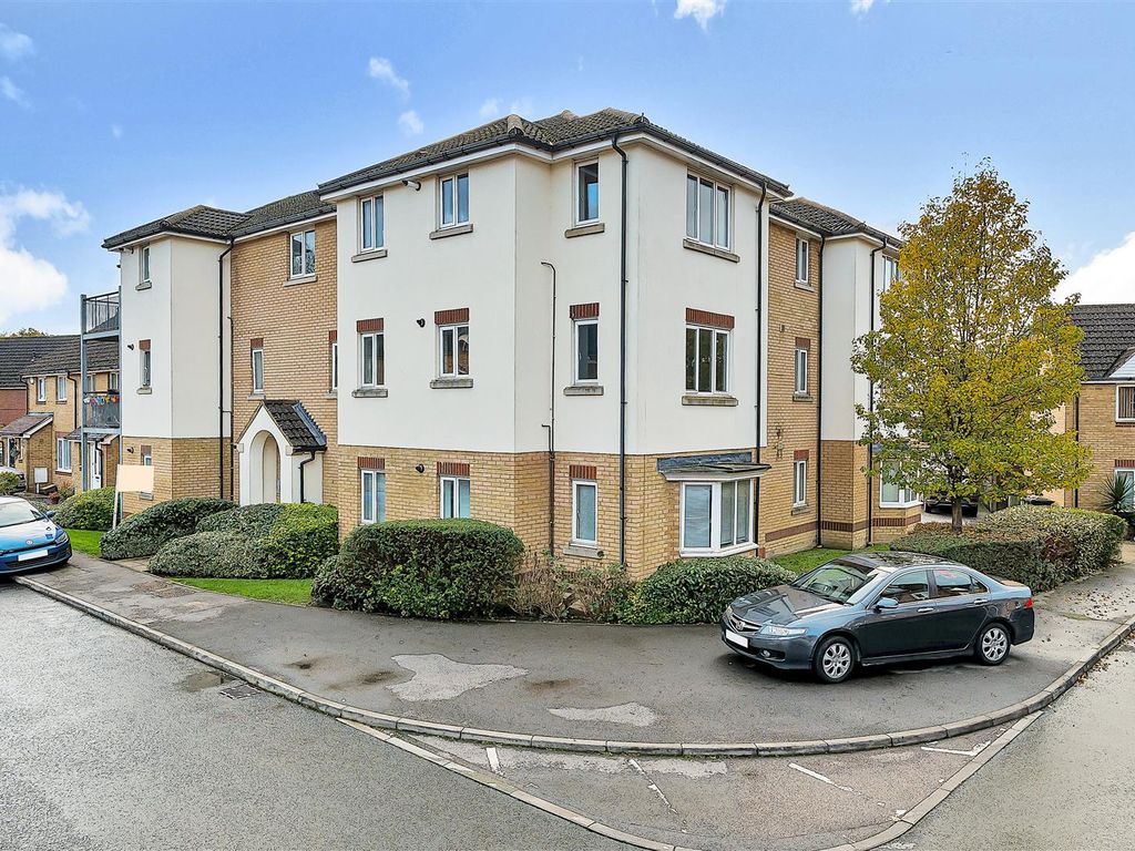 2 bed flat for sale in Furfield Chase, Boughton Monchelsea, Maidstone ME17, £210,000