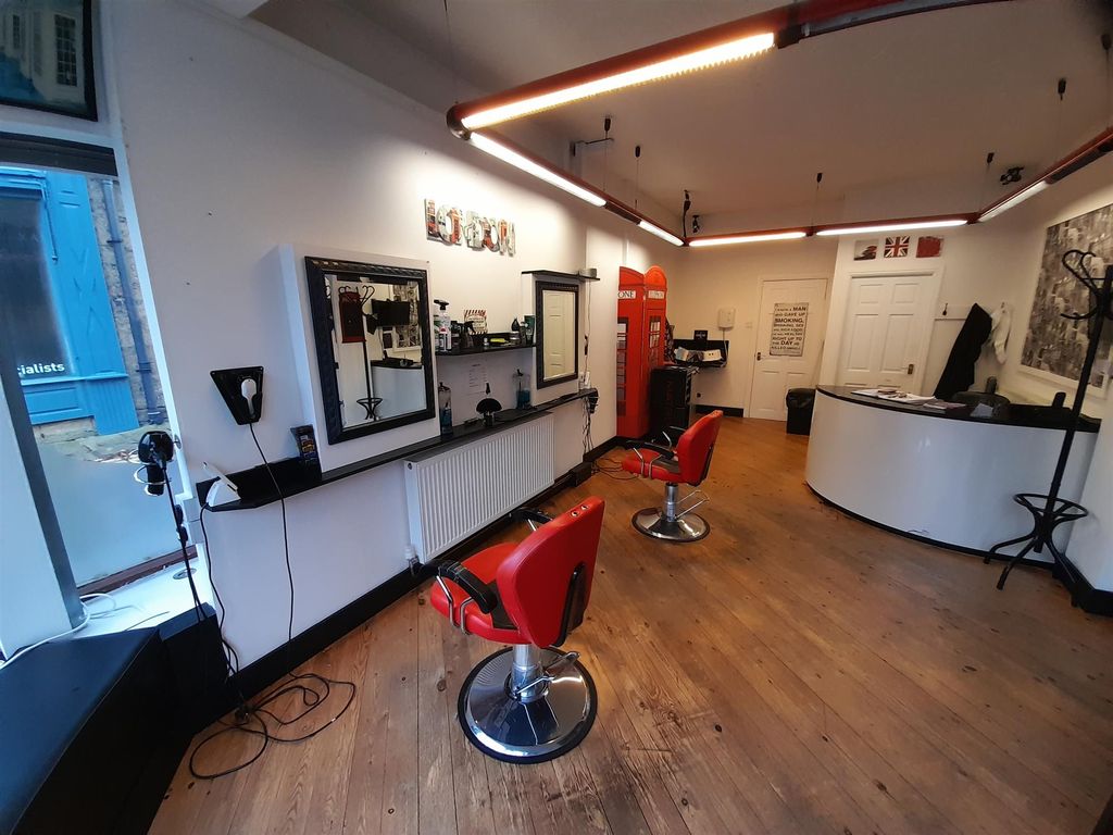 Retail premises for sale in Hair Salons BD16, Bingley, West Yorkshire, £24,950