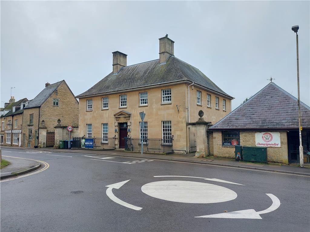 Office for sale in The Old Post Office, 13 West Street, Chipping Norton, Oxfordshire OX7, Non quoting