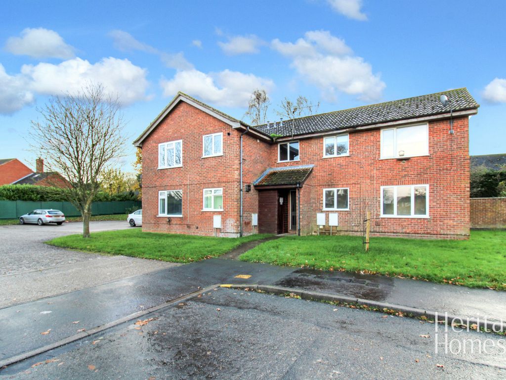 1 bed flat for sale in Hadfield Road, North Walsham NR28, £110,000
