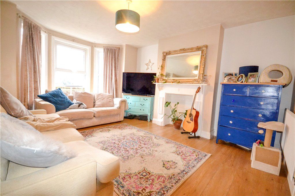 1 bed flat for sale in Cavendish Road, Felixstowe, Suffolk IP11, £135,000