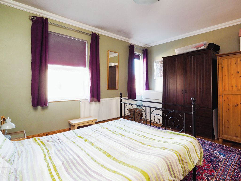 2 bed detached house for sale in Dagmar Grove, Beeston, Nottingham, Nottinghamshire NG9, £290,000