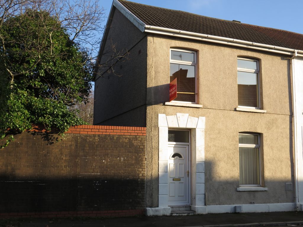 3 bed end terrace house for sale in Woodend Rd, Llanelli SA15, £115,000