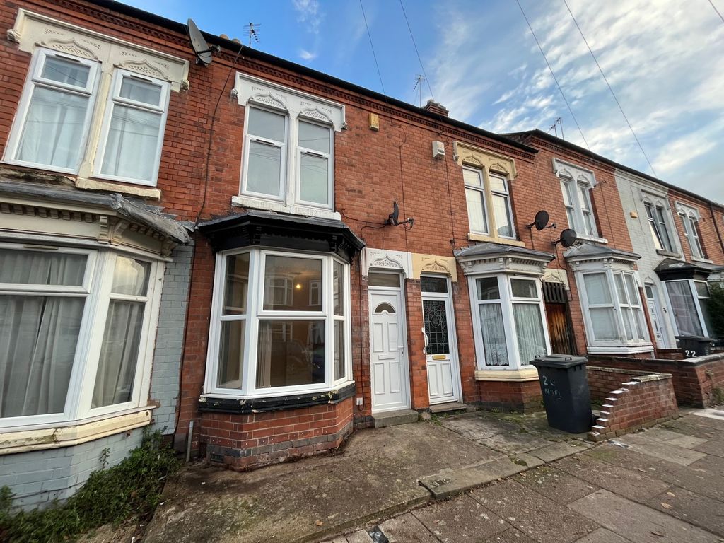 2 bed terraced house for sale in Noel Street, Leicester, Leicestershire LE3, £180,000