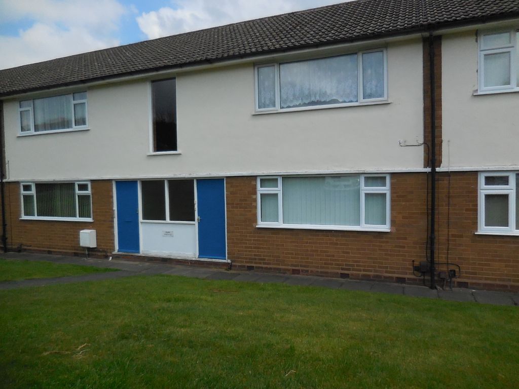 1 bed flat for sale in Sutton Court, Wolverhampton, West Midlands WV4, £60,000