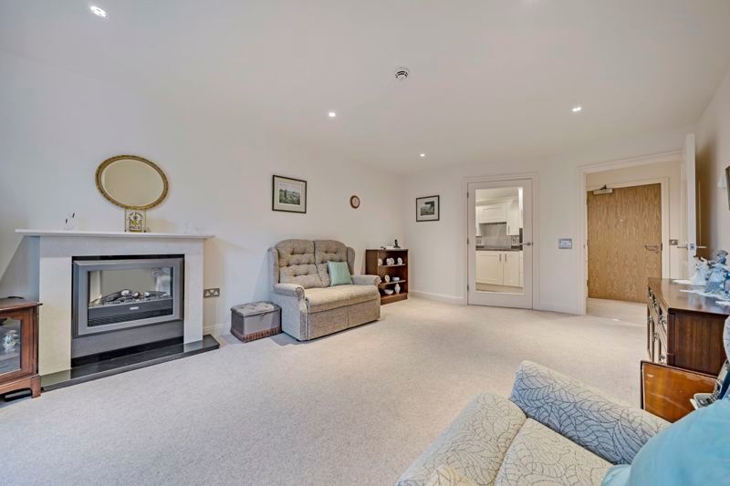1 bed property for sale in Bishopstoke Park, Garnier Drive, Eastleigh Retirement Village Property SO50, £285,000