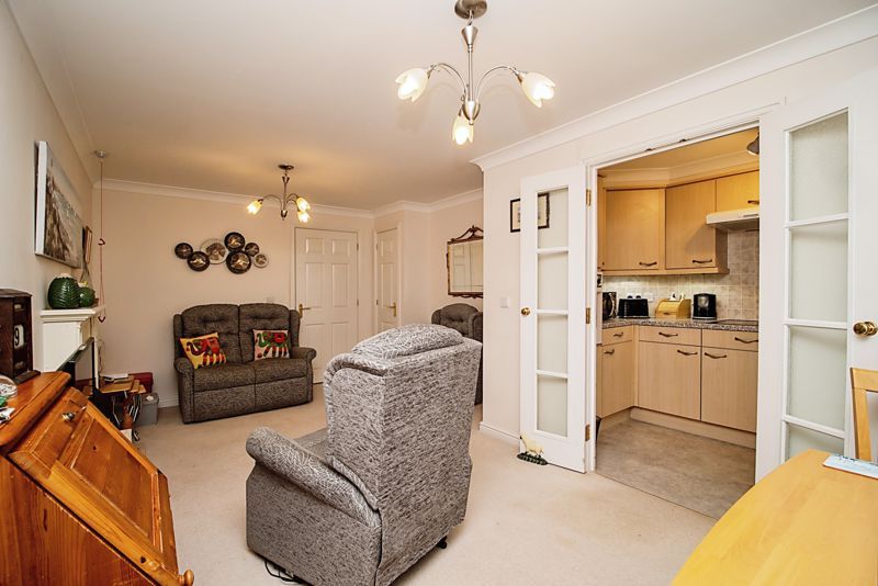 1 bed flat for sale in Culliford Court, Dorchester DT1, £137,000