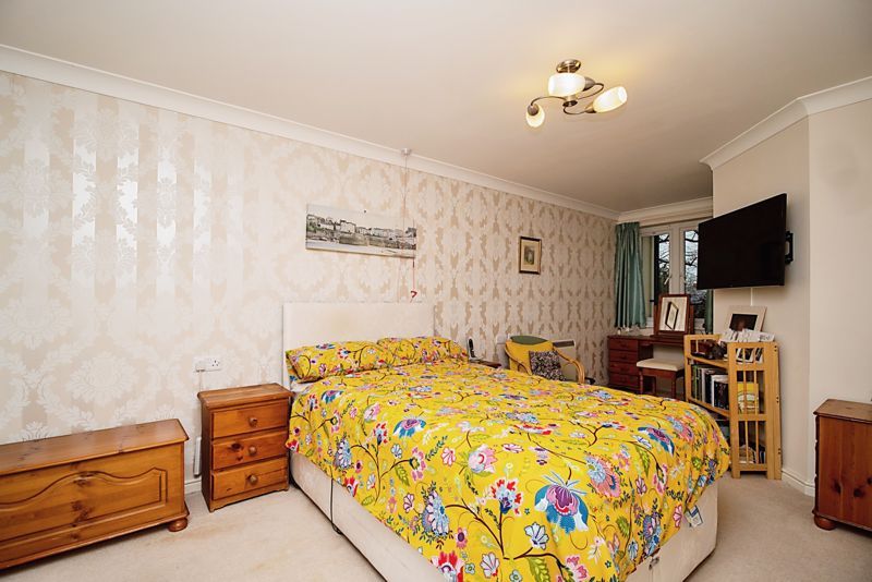1 bed flat for sale in Culliford Court, Dorchester DT1, £137,000