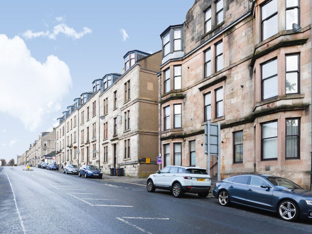 2 bed flat for sale in 6A South Street, Greenock PA16, £55,000