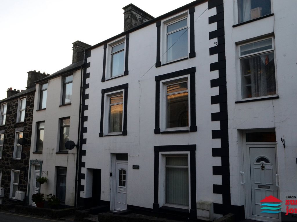 6 bed terraced house for sale in Salem Terrace, Pwllheli LL53, £225,000