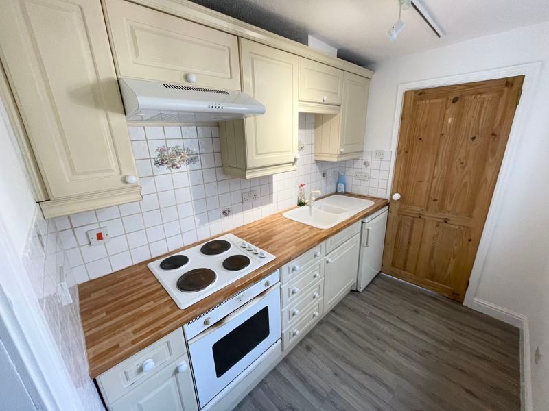 1 bed flat for sale in Clappentail Lane, Lyme Regis DT7, £115,000