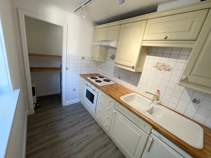 1 bed flat for sale in Clappentail Lane, Lyme Regis DT7, £115,000