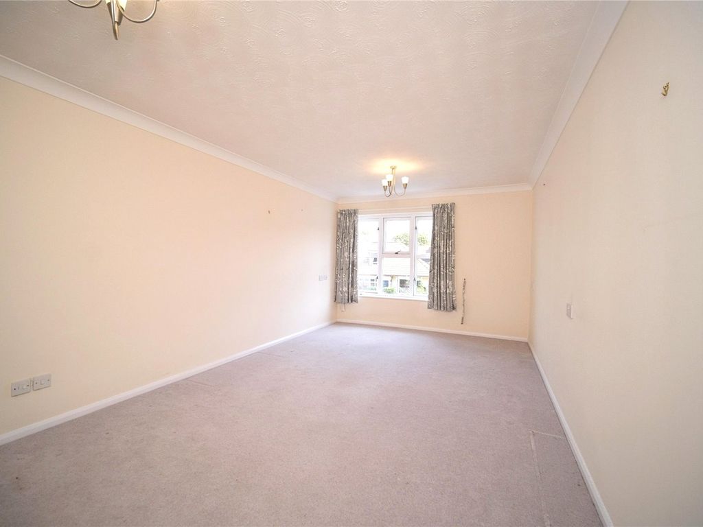 1 bed flat for sale in Audley Court, Audley Road, Saffron Walden CB11, £150,000