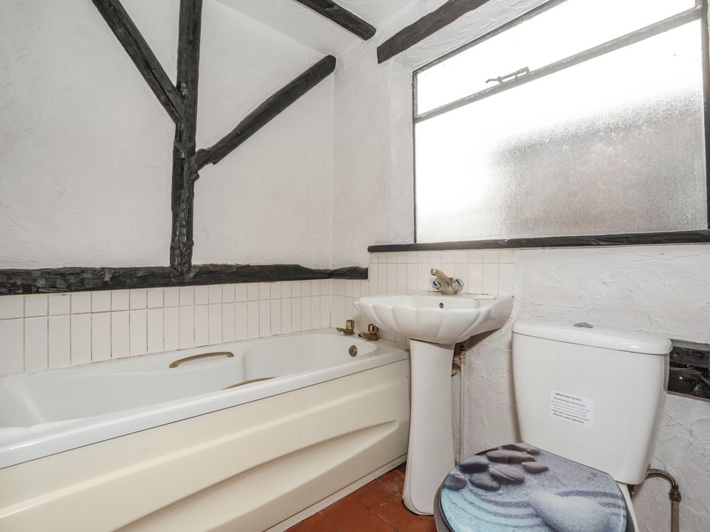2 bed terraced house for sale in Ship Lane, Aveley RM15, £250,000