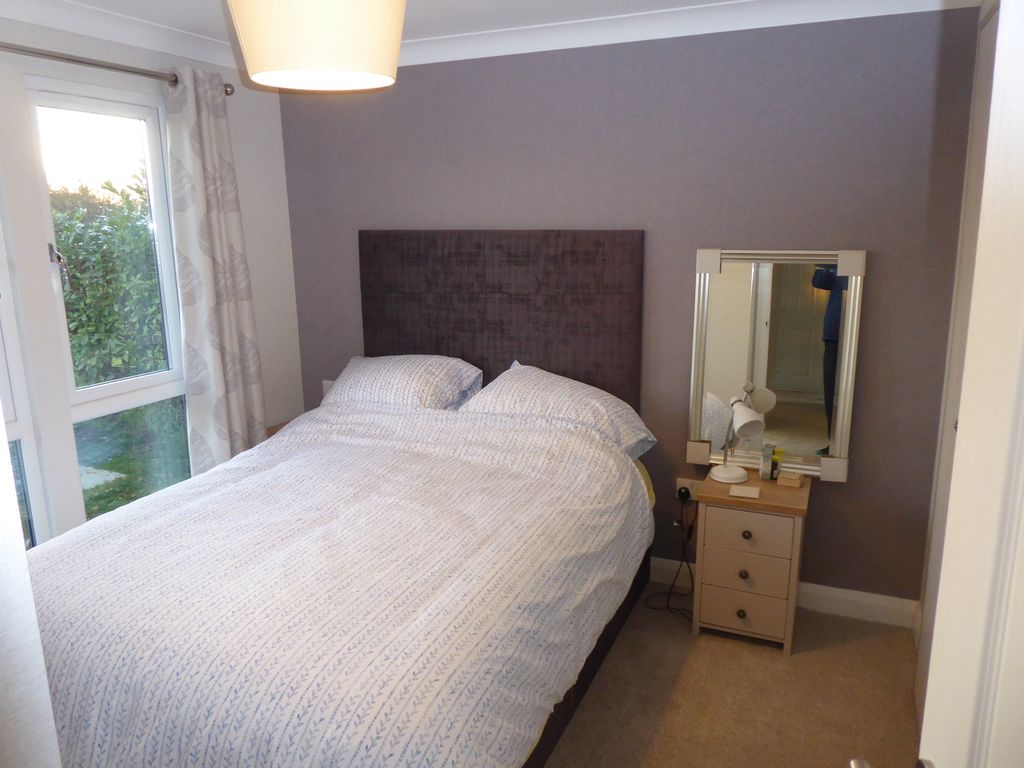 2 bed mobile/park home for sale in Homelea Residential Park, Elvington Lane, Elvington, North Yorkshire YO41, £195,000