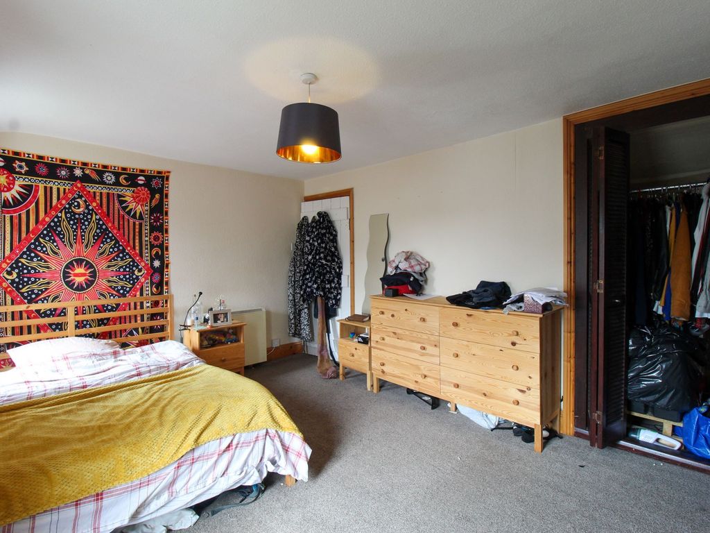 4 bed maisonette for sale in Esk Street, Longtown CA6, £160,000
