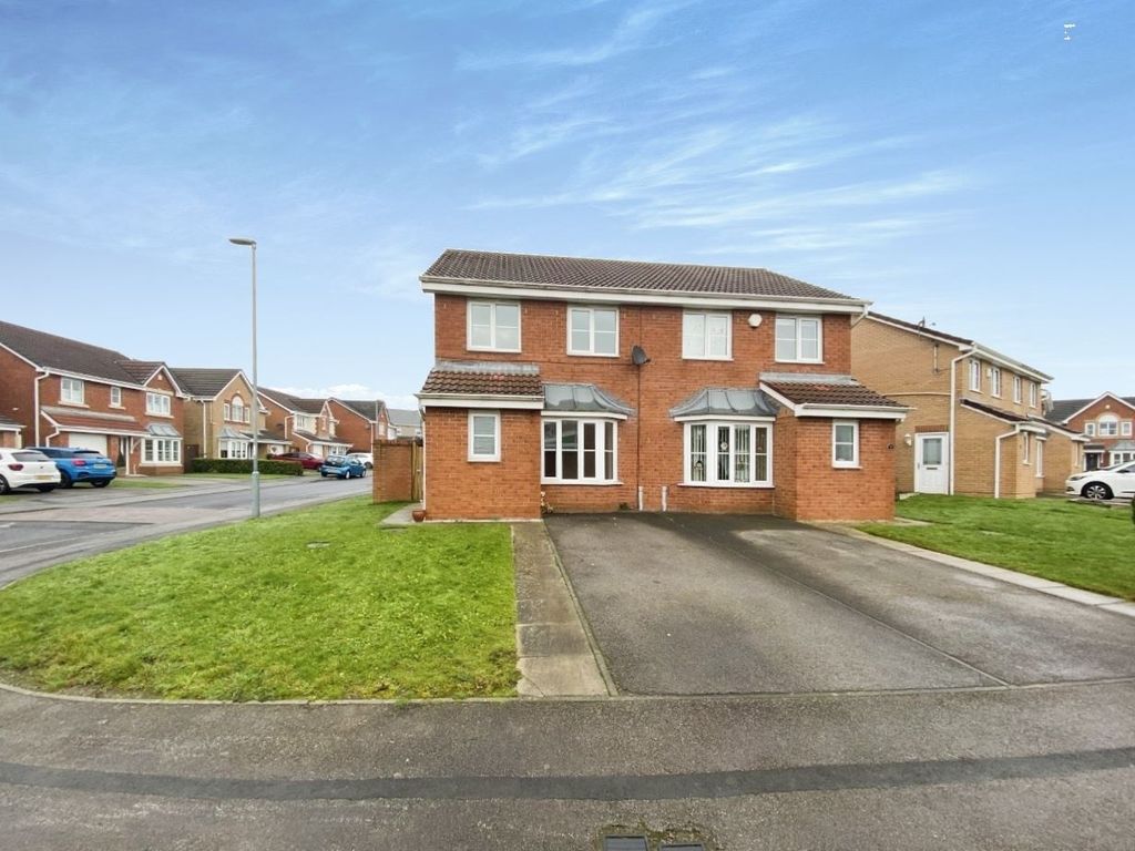 3 bed semi-detached house for sale in Broadoaks, Murton, Seaham SR7, £154,000