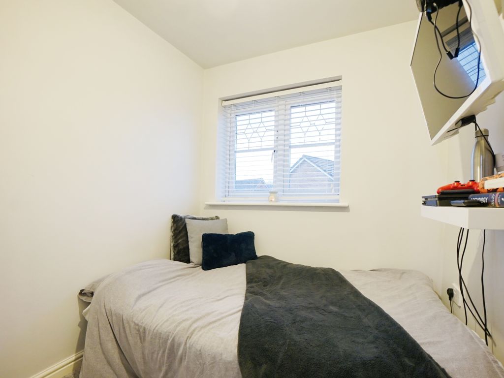 3 bed semi-detached house for sale in Fieldsway, Runcorn WA7, £240,000