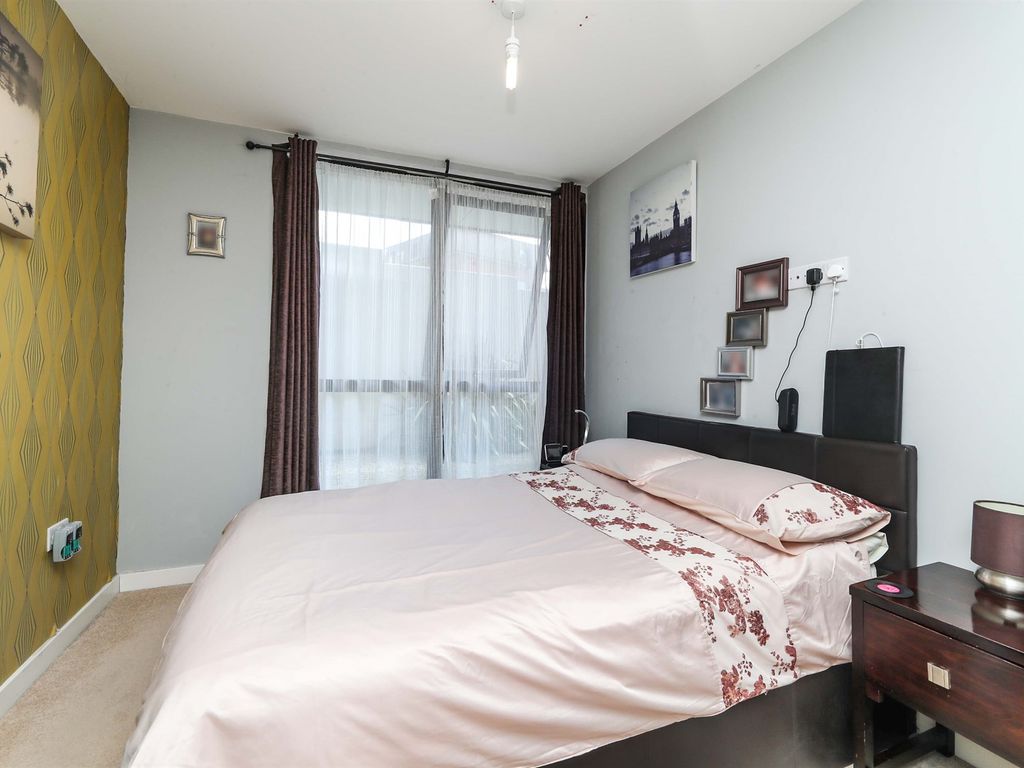 2 bed flat for sale in Suez Way, Saltdean, Brighton BN2, £250,000