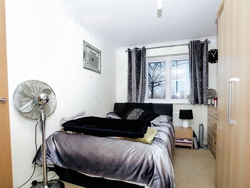 2 bed flat for sale in Fenmere Walk, Hampton Centre, Peterborough PE7, £130,000