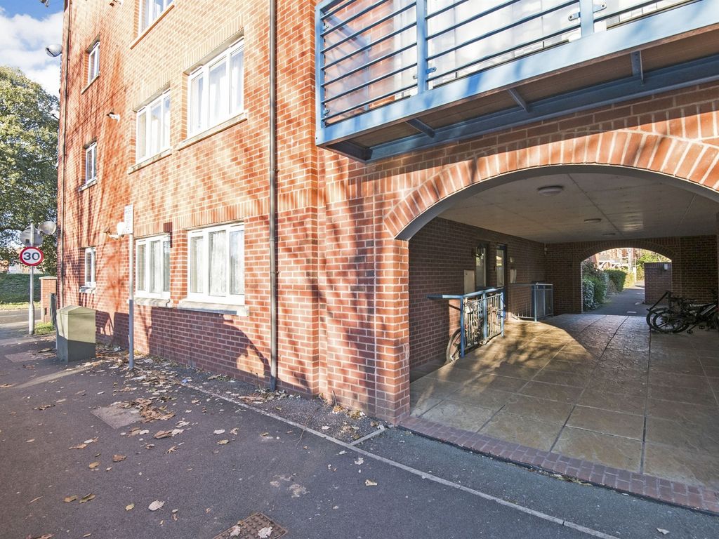 2 bed flat for sale in Powhay Mills, Tudor Street, Exeter EX4, £210,000