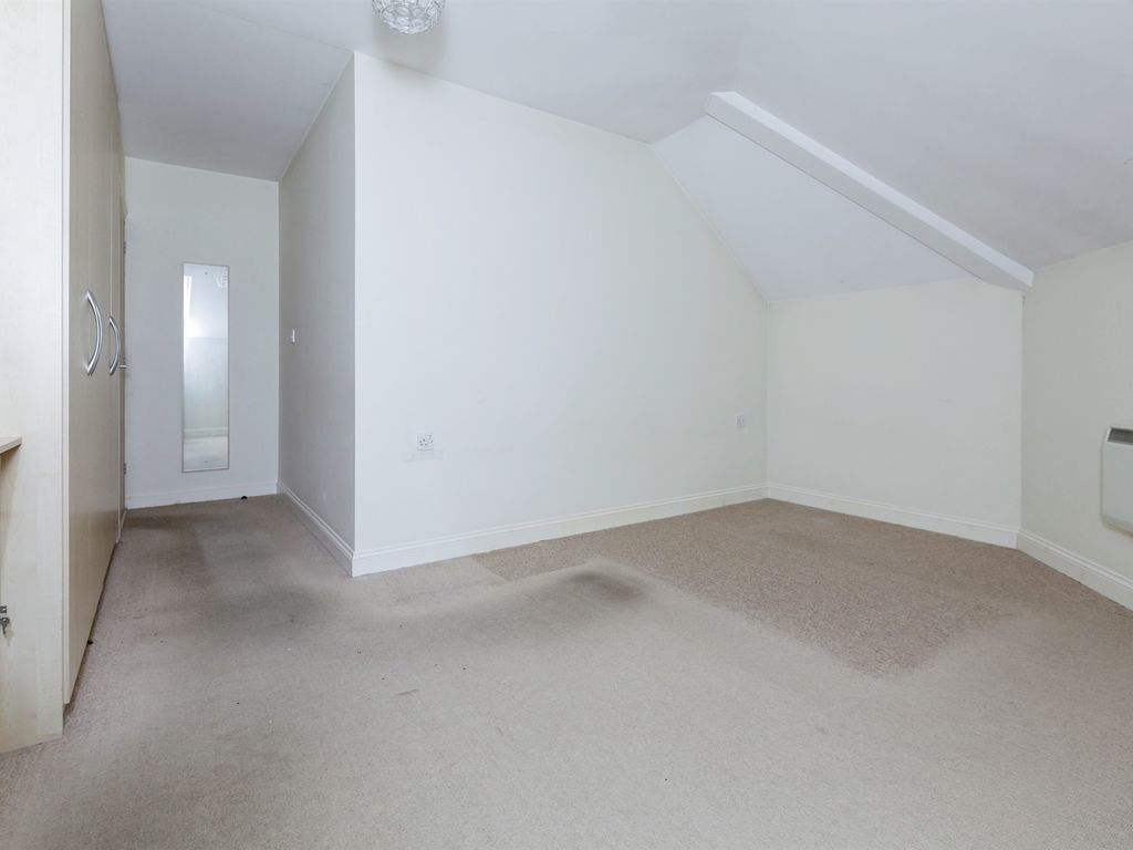 1 bed flat for sale in York Road, Leicester LE1, £80,000