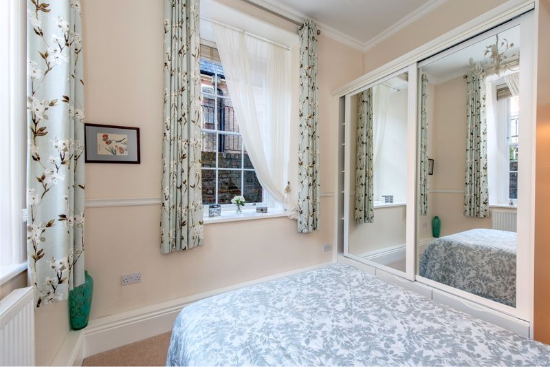 2 bed flat for sale in St. Josephs Field, Taunton TA1, £269,500