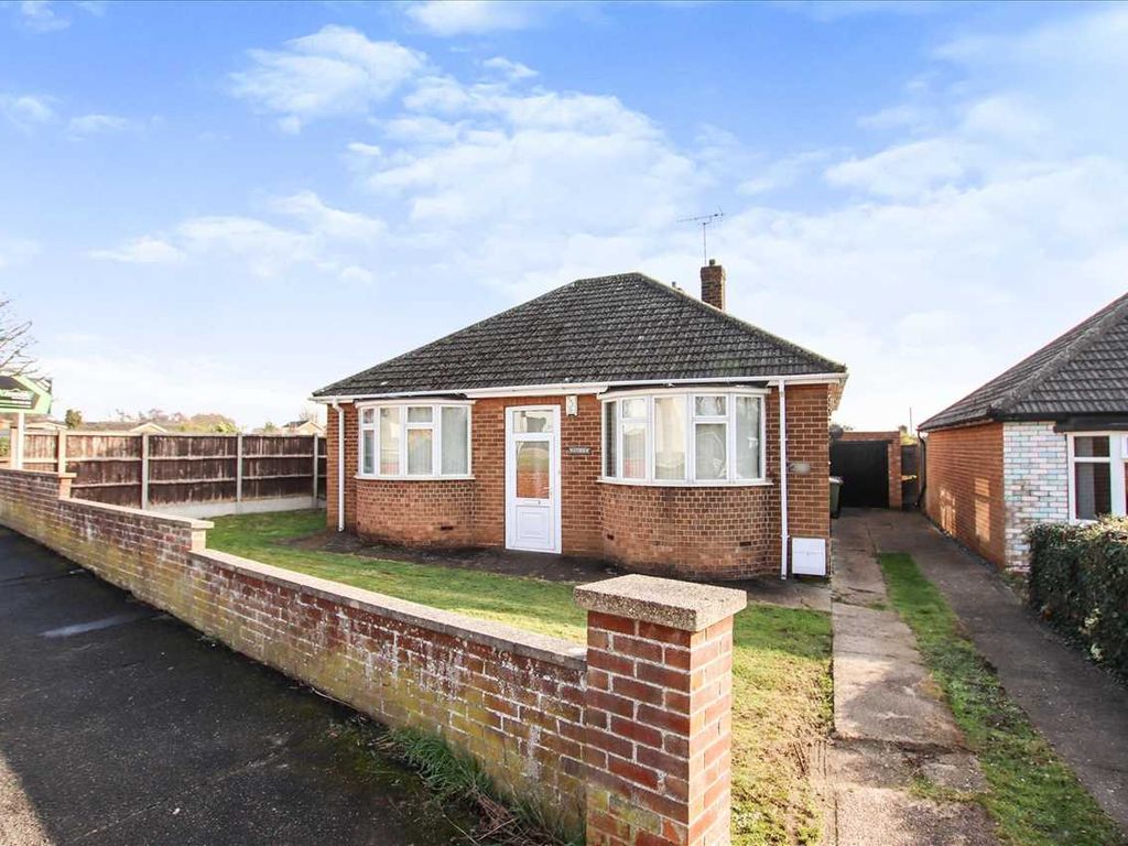 2 bed bungalow for sale in Waterford Lane, Cherry Willingham, Lincoln LN3, £200,000
