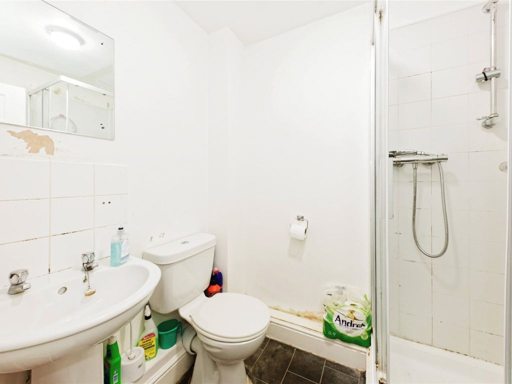 1 bed flat for sale in Eaton Road, Margate, Kent CT9, £110,000