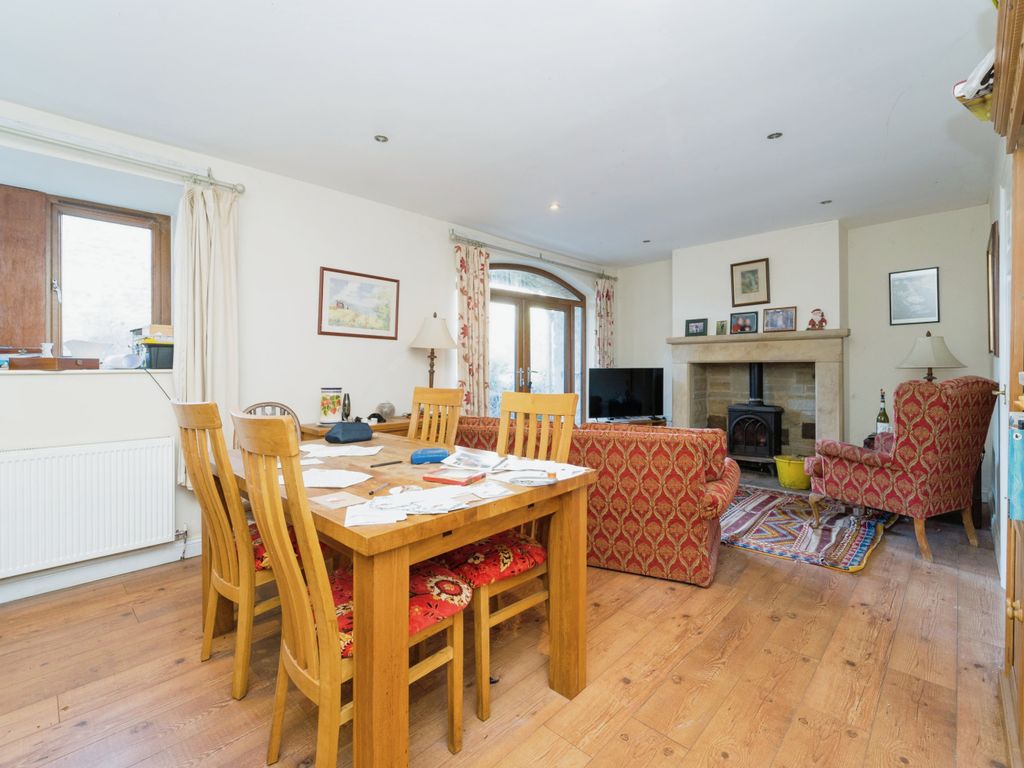 3 bed barn conversion for sale in Wigglesworth, Skipton BD23, £299,950