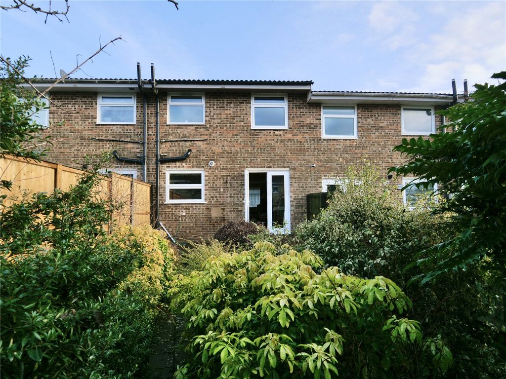 3 bed terraced house for sale in Farley Close, Frome BA11, £235,000