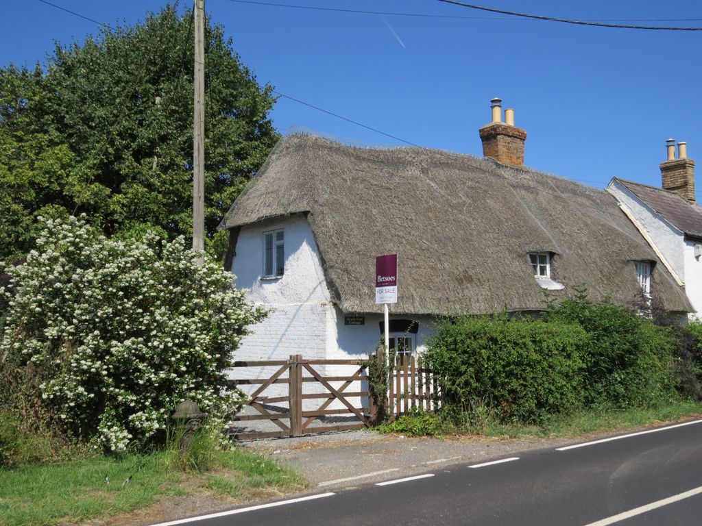 1 bed cottage for sale in Mill Road, Thurleigh, Bedford MK44, £225,000