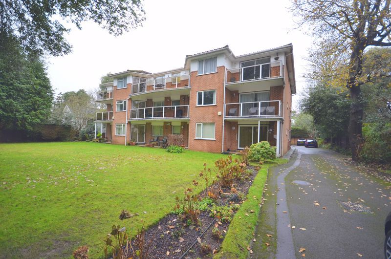 2 bed flat for sale in Grove Road, Bournemouth BH1, £280,000