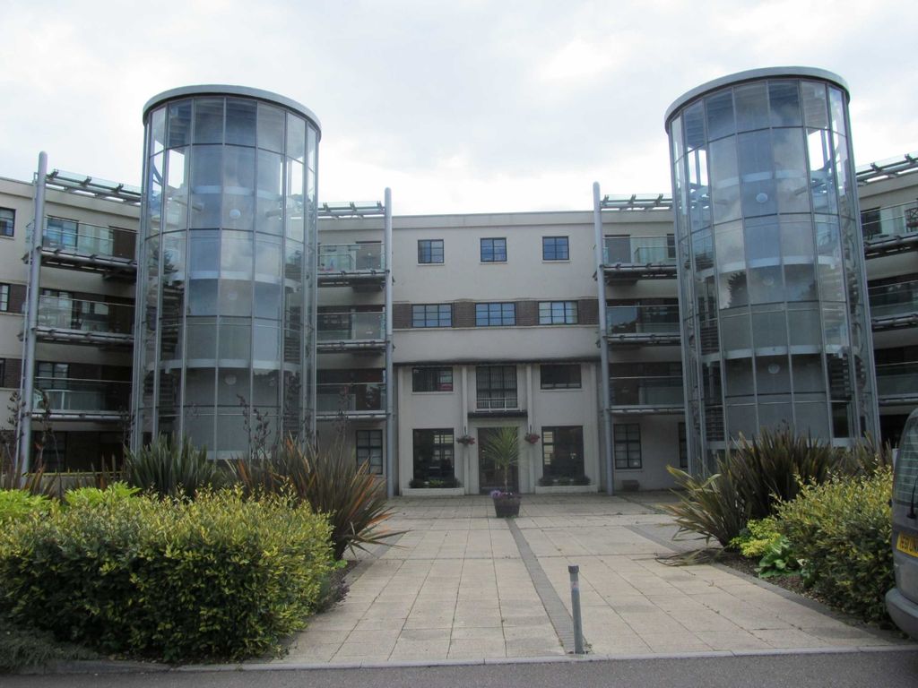 2 bed flat for sale in Apartment 212 Woodlands, Hayes Road, Sully, Penarth. CF64, £164,950