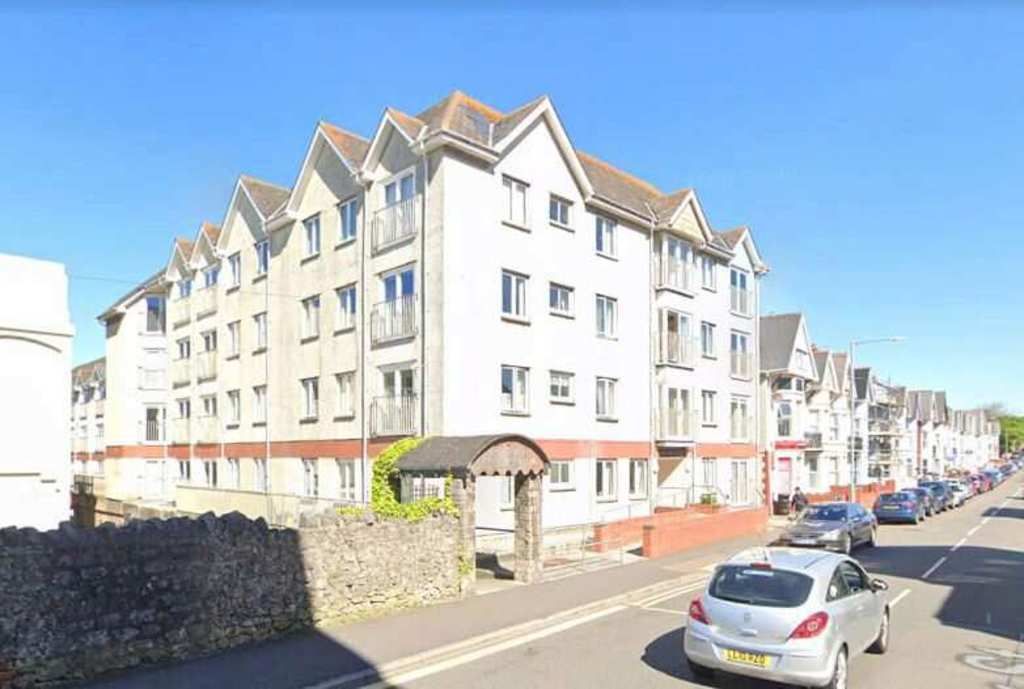 2 bed flat for sale in Pavilion Court, Mary Street, Porthcawl CF36, £100,000