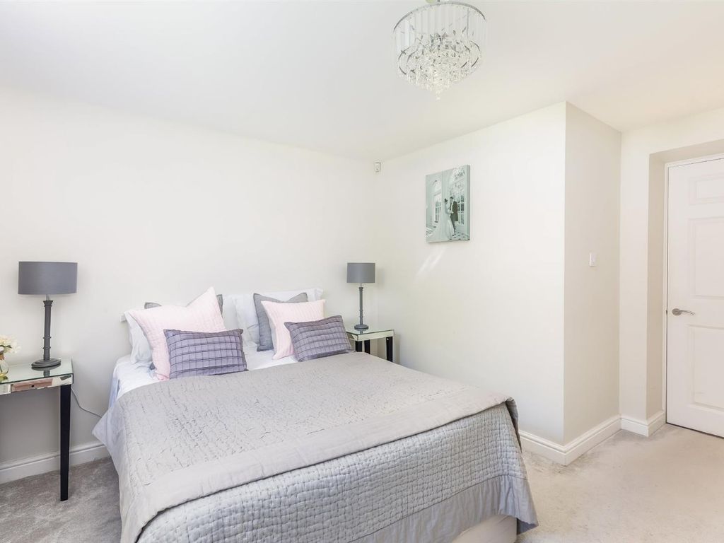 2 bed flat for sale in Bedford Wing, Fairfield Hall, Kingsley Avenue, Fairfield SG5, £295,000
