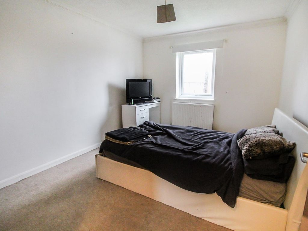 1 bed maisonette for sale in Aston Court, Reading RG30, £140,000