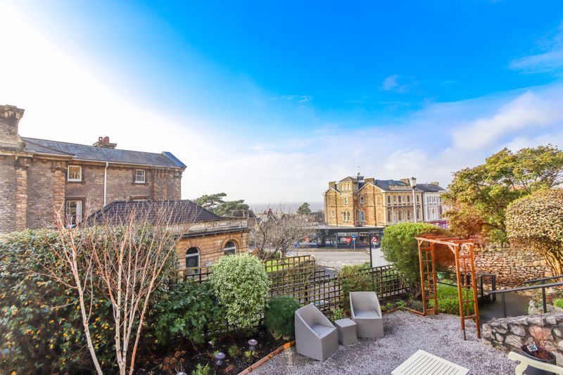 2 bed flat for sale in Hill Road, Clevedon BS21, £210,000