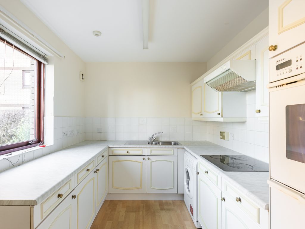 1 bed flat for sale in 77/9 Barnton Park View, Edinburgh EH4, £160,000